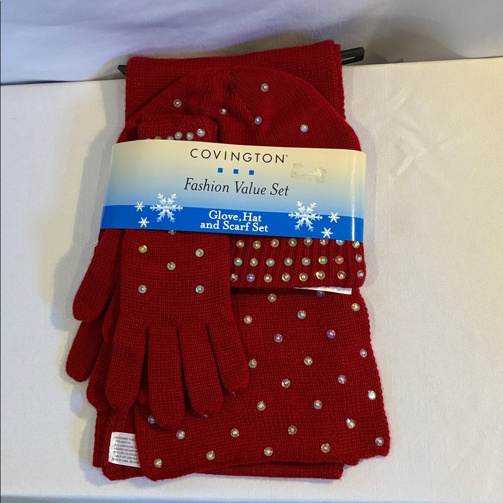 NWT Covington Deep red, dark red knit set of gloves hat & scarf with sequins OS